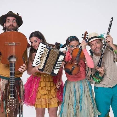 Afiche de Vuelta canela - queridas canciones